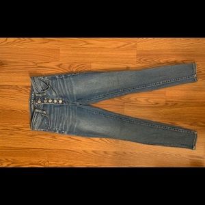 Blue jeans with buttons!